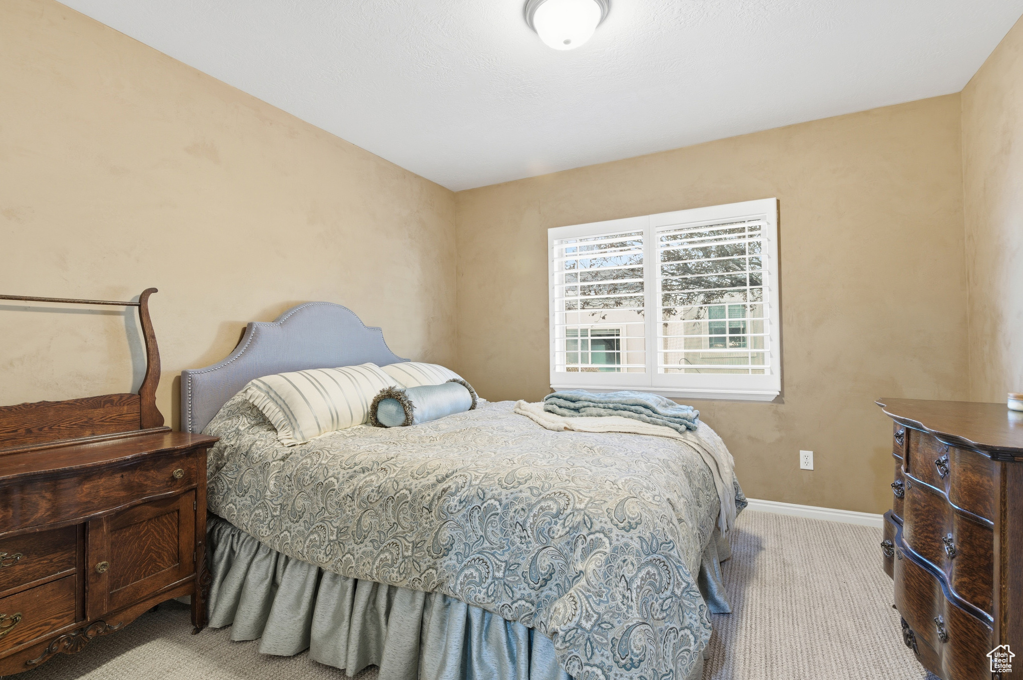 SPRING HOLLOW - Residential