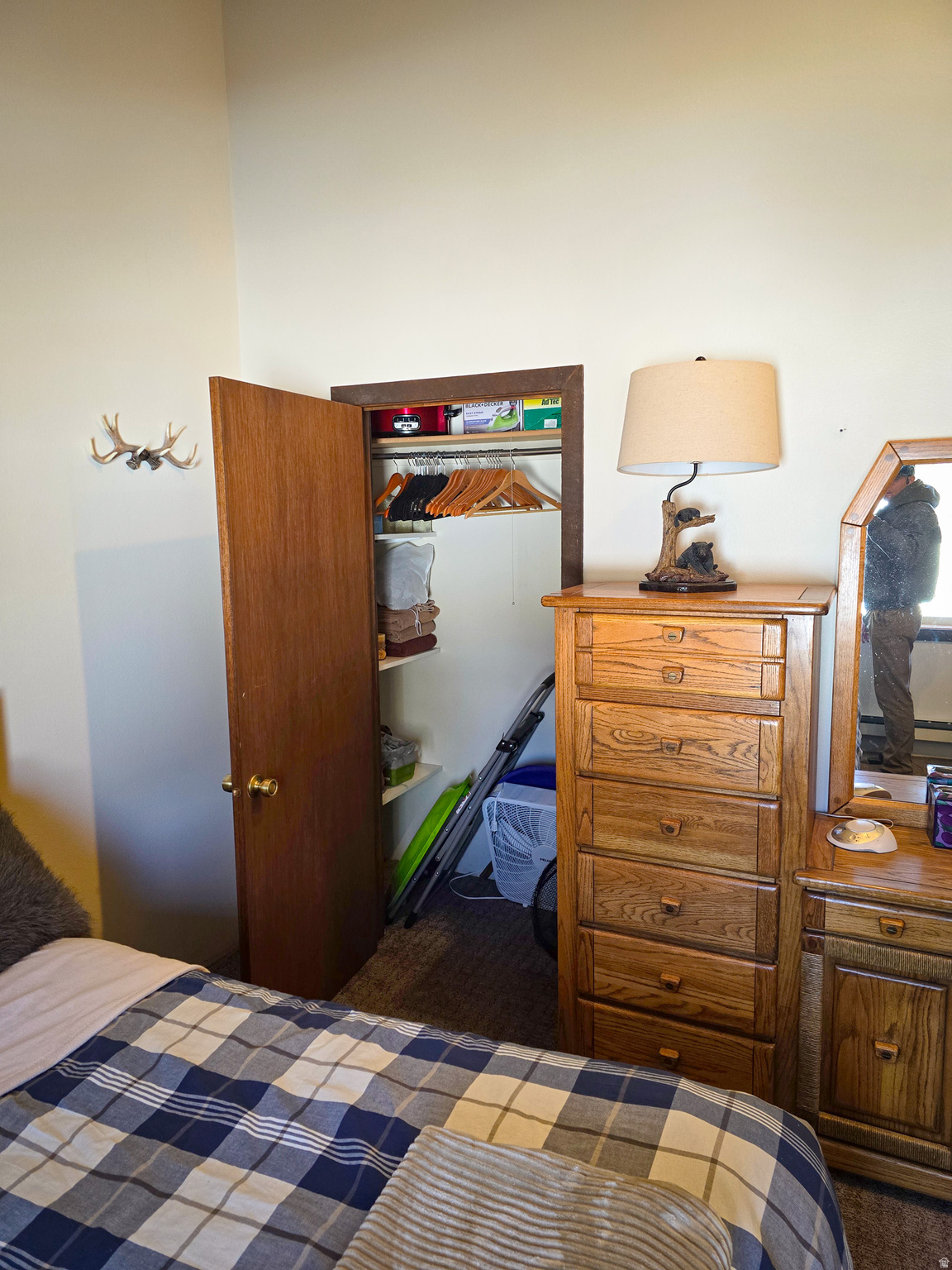 SNOWFLAKE CONDOMINIUMS - Residential