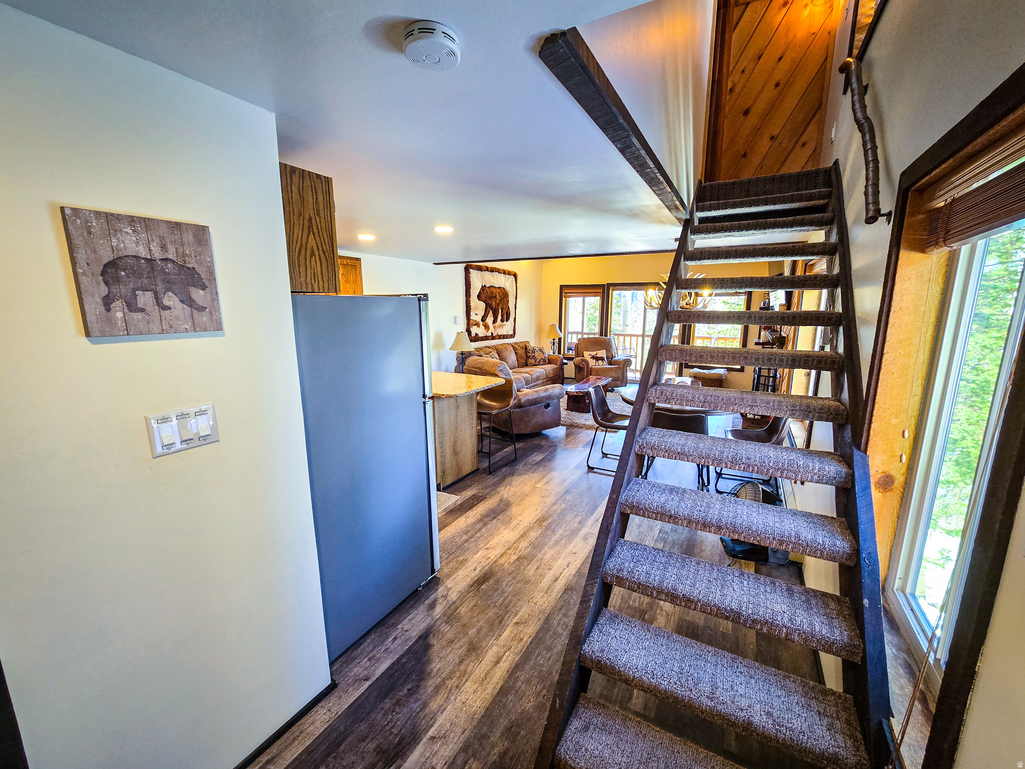 SNOWFLAKE CONDOMINIUMS - Residential