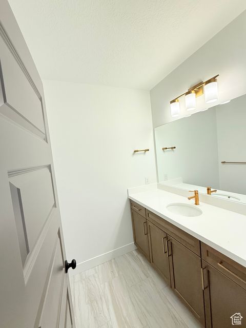Tiny photo for 624 N LEGEND CIR #480, Mapleton, UT 84664 (MLS # 2112170)