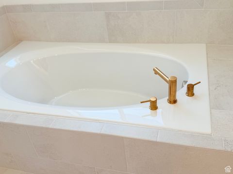 Tiny photo for 624 N LEGEND CIR #480, Mapleton, UT 84664 (MLS # 2112170)