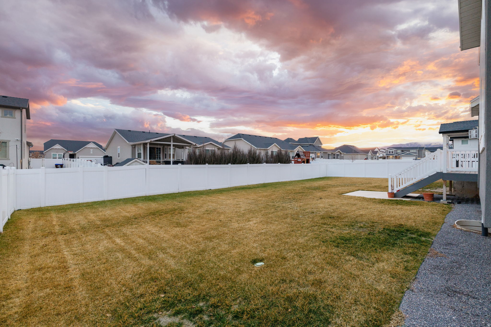 OVERLAND - Residential