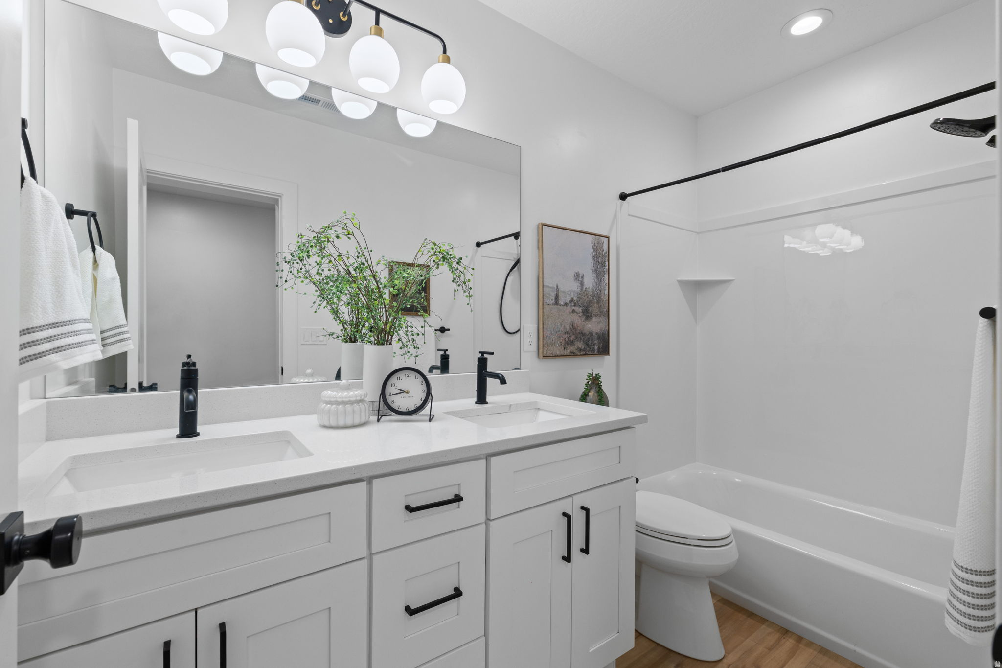 OVERLAND - Residential