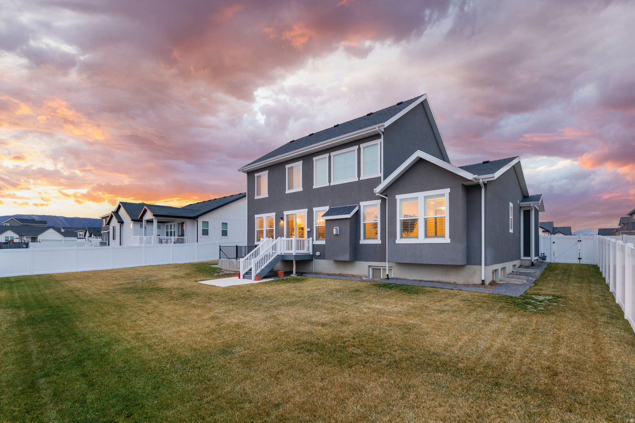 OVERLAND - Residential