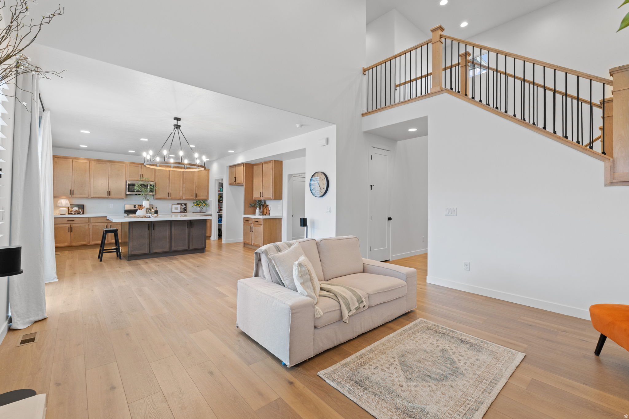 OVERLAND - Residential