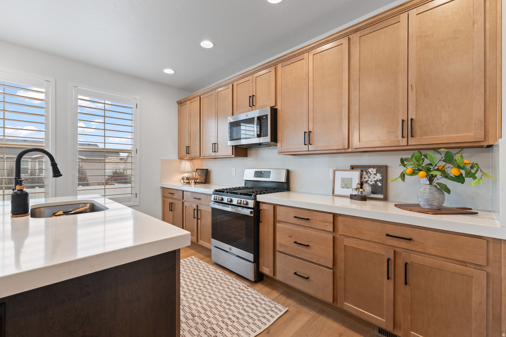 OVERLAND - Residential