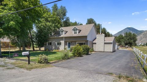 Tiny photo for 530 W MAPLE ST N, Mapleton, UT 84664 (MLS # 2105360)