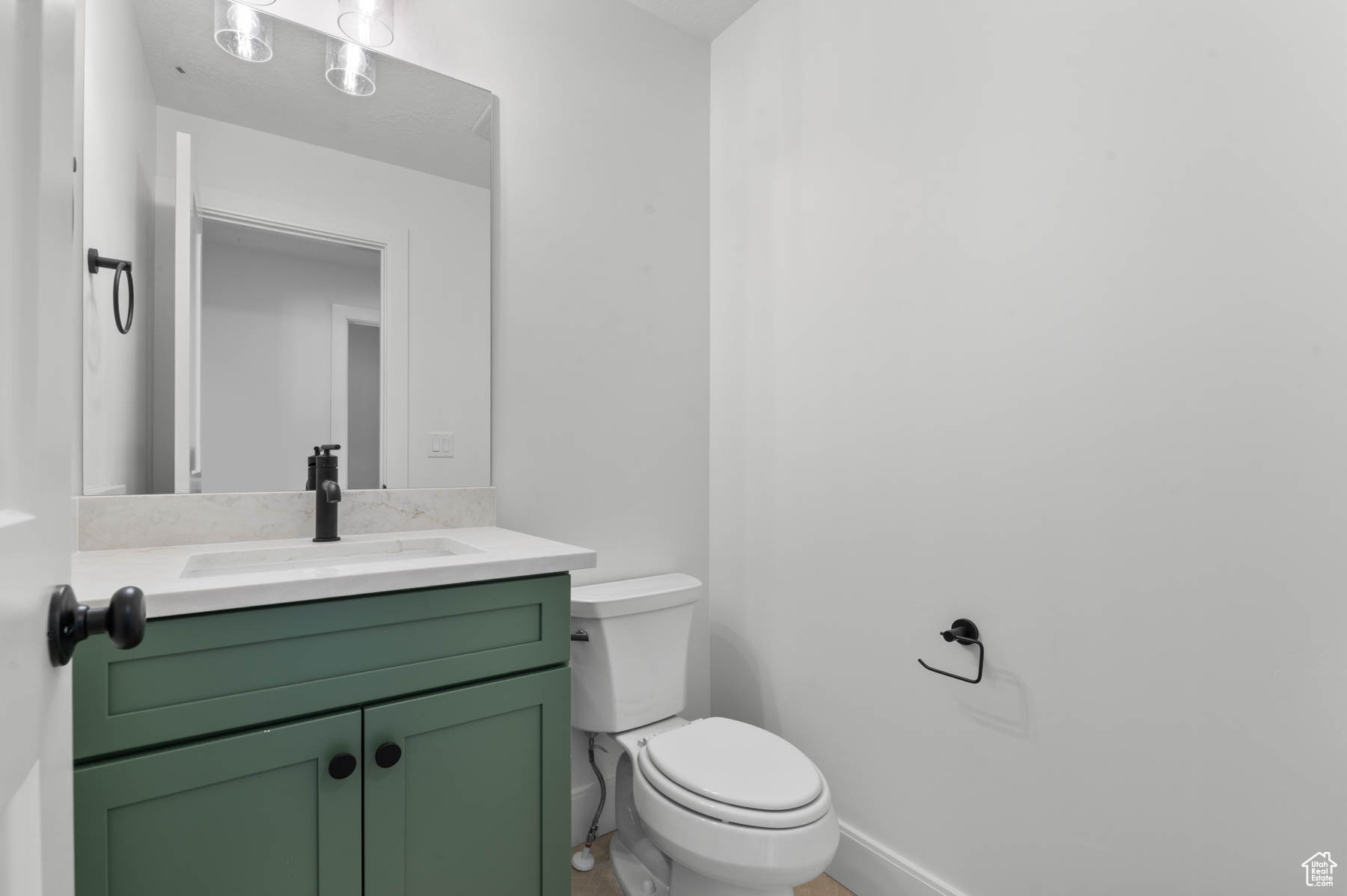 HIDDEN OAKS SIGNATURE 638 - Residential