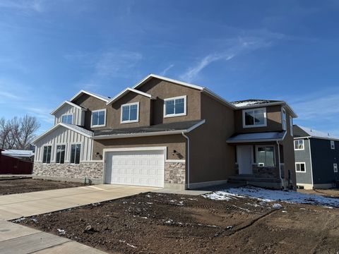 Photo of 453 N 500 E #LOT 3, Salem, UT 84653 (MLS # 2126634)