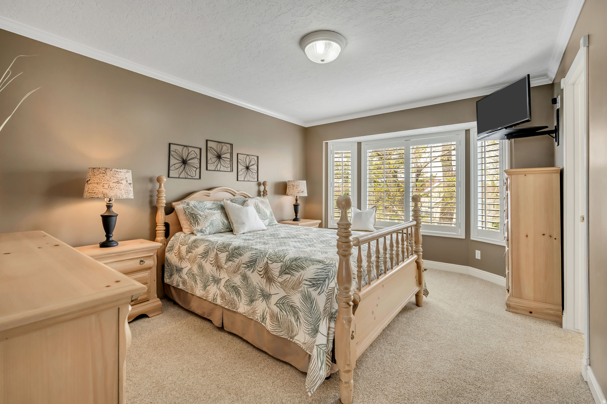 HOMES AT CROSSPOINTE - Residential