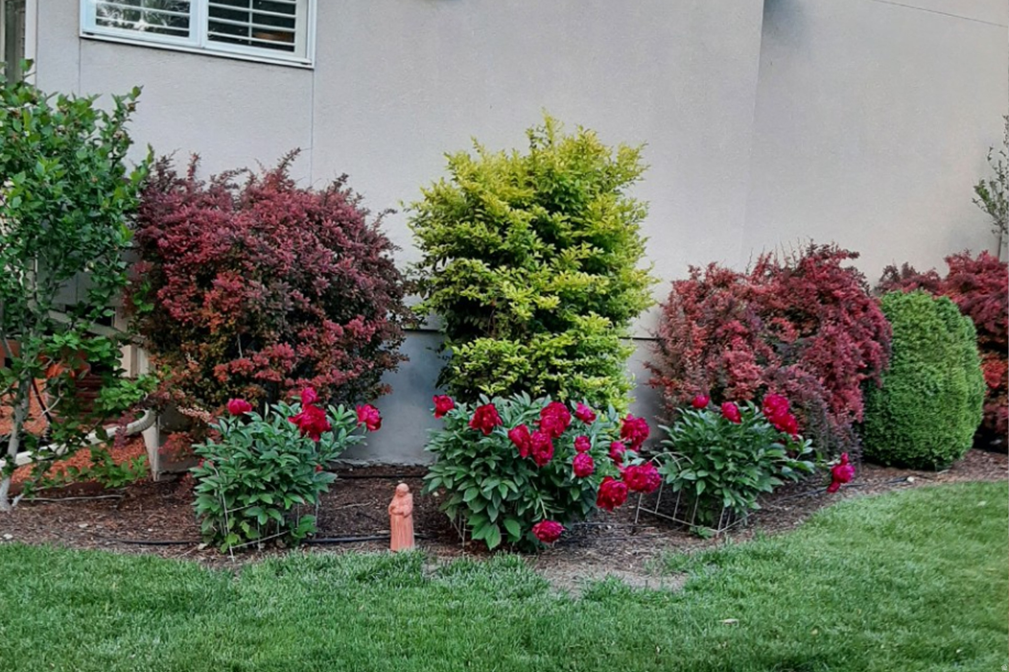 HOMES AT CROSSPOINTE - Residential