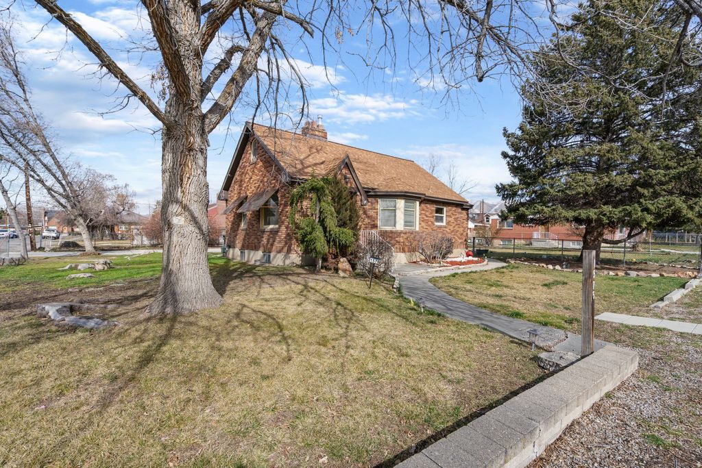 Photo of 1575 E 3350 S, Salt Lake City, UT 84106 (MLS # 2139468)
