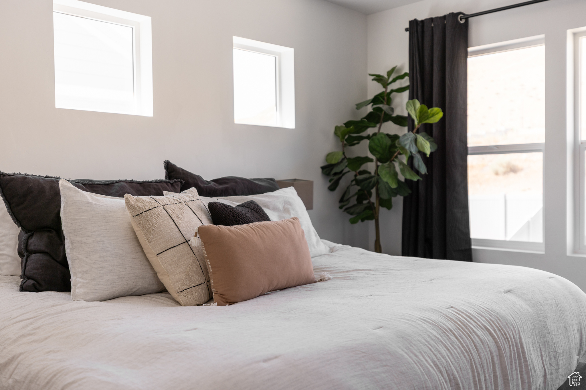 NORTHRIDGE - Residential