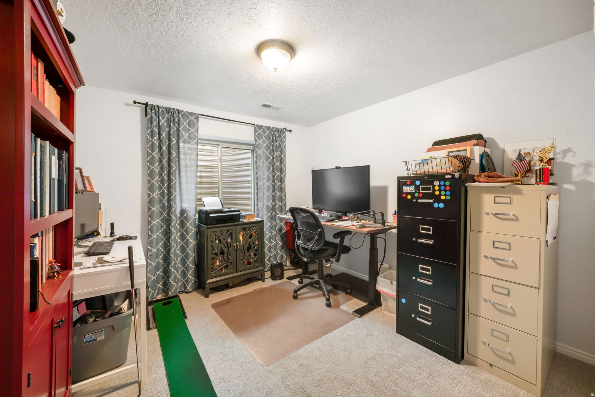 STRAWBERRY ESTATES - Residential