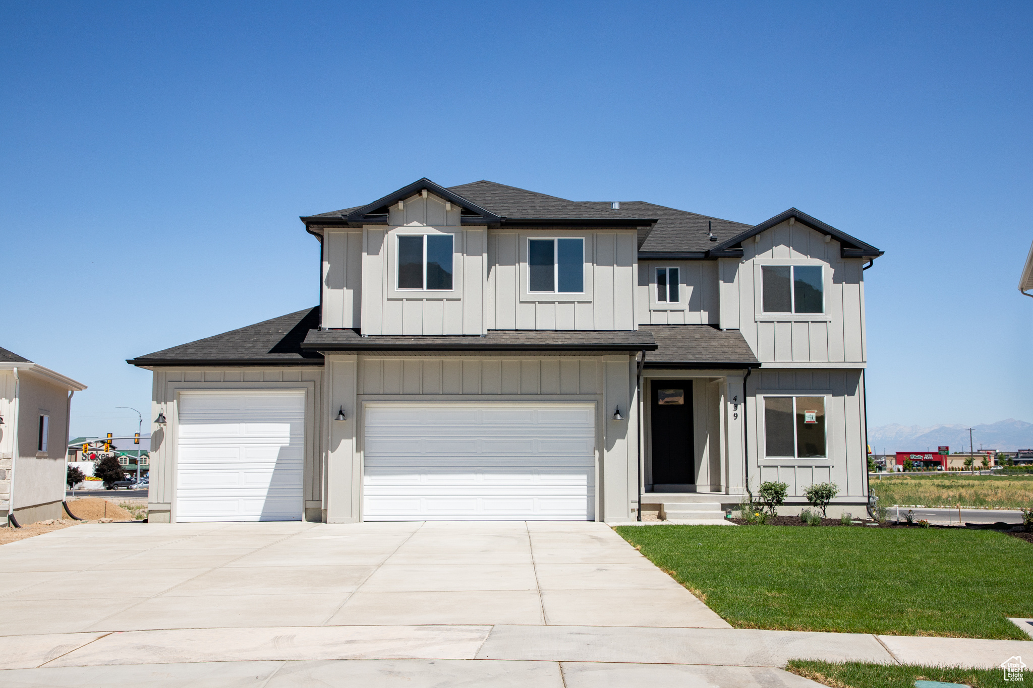 SALEM FIELDS - Residential