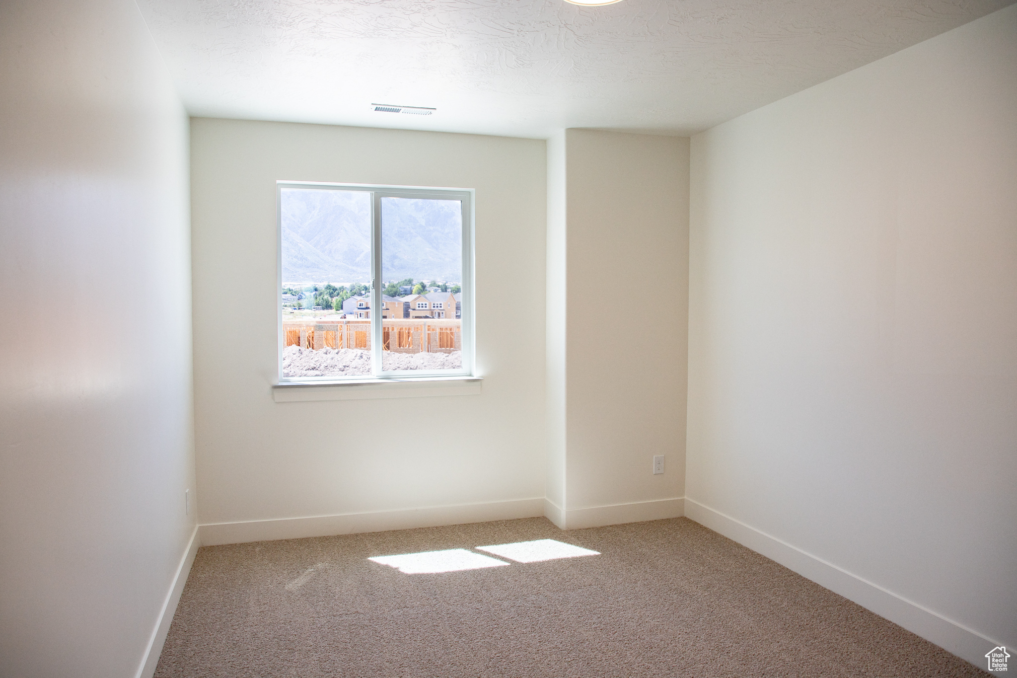 SALEM FIELDS - Residential