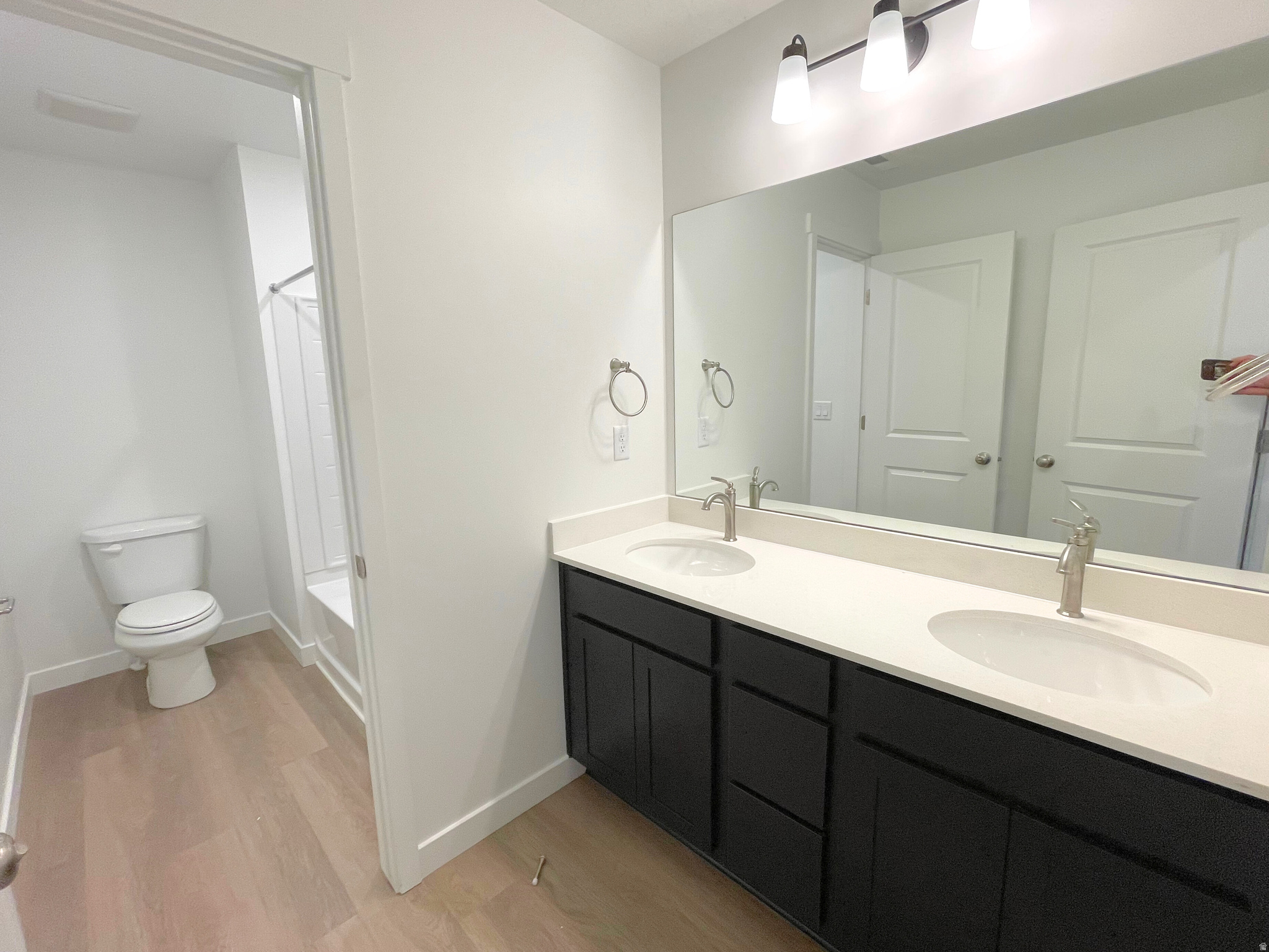 BEACON POINTE - Residential