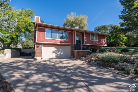 Tiny photo for 552 E 3300 N, North Ogden, UT 84414 (MLS # 2189421)
