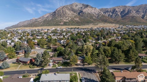 Tiny photo for 552 E 3300 N, North Ogden, UT 84414 (MLS # 2189421)