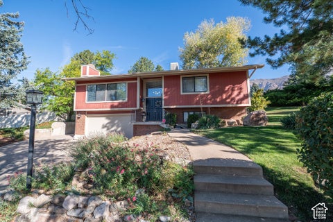 Tiny photo for 552 E 3300 N, North Ogden, UT 84414 (MLS # 2189421)