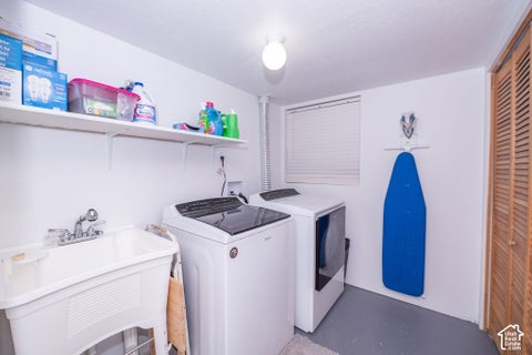 Tiny photo for 552 E 3300 N, North Ogden, UT 84414 (MLS # 2189421)