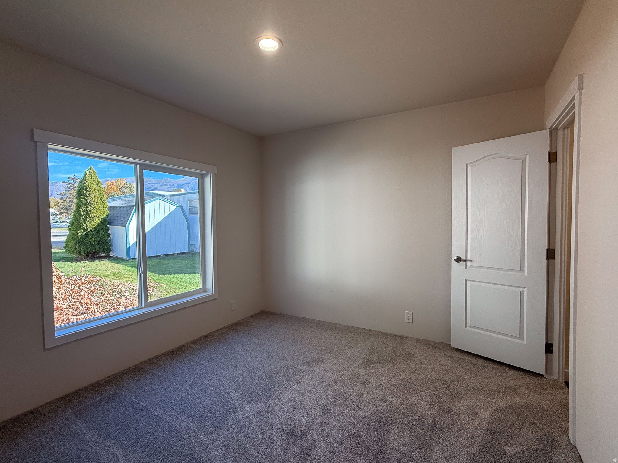 ROLLING HILLS ESTATES - Residential