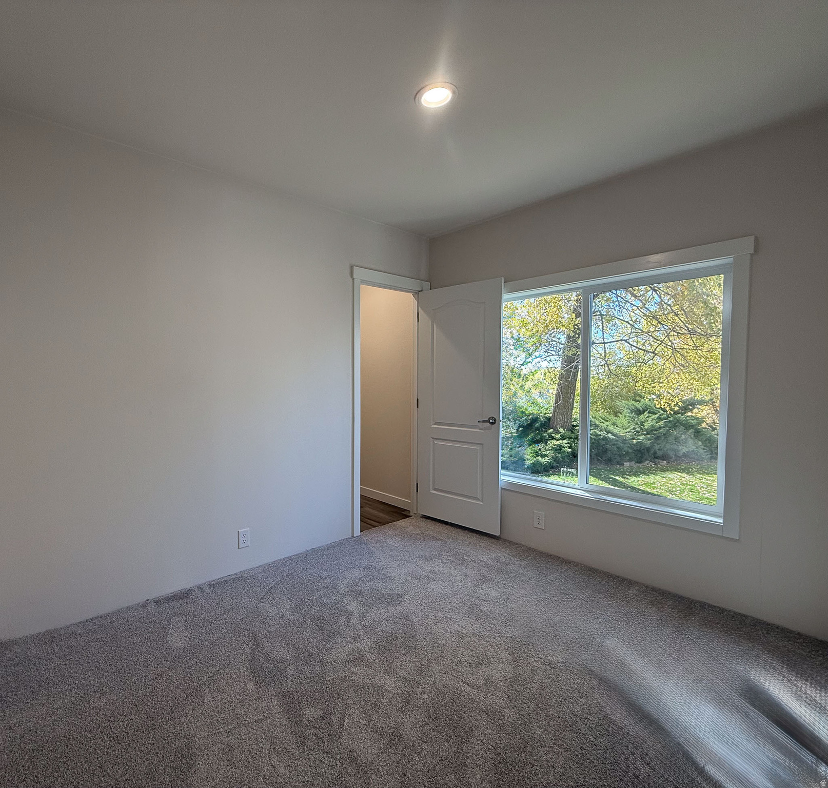 ROLLING HILLS ESTATES - Residential