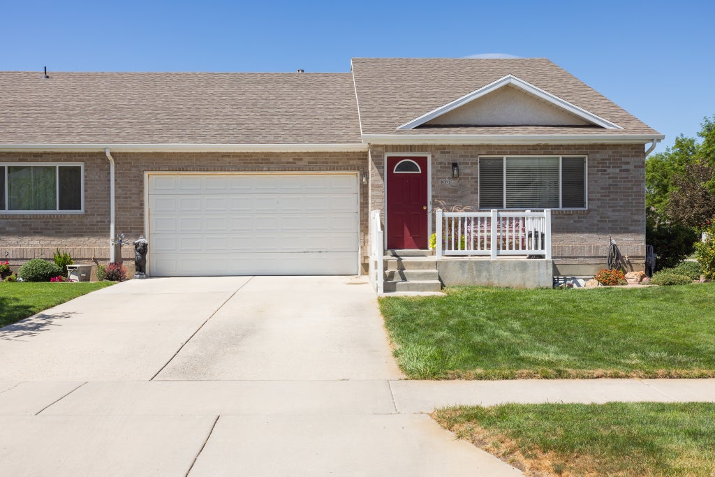 Photo of 1538 S 2180 E, Spanish Fork, UT 84660 (MLS # 2181887)