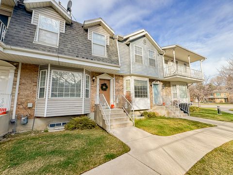 Townhouse For Sale - 240 E 2230 St #7<br/> Provo, UT 84604