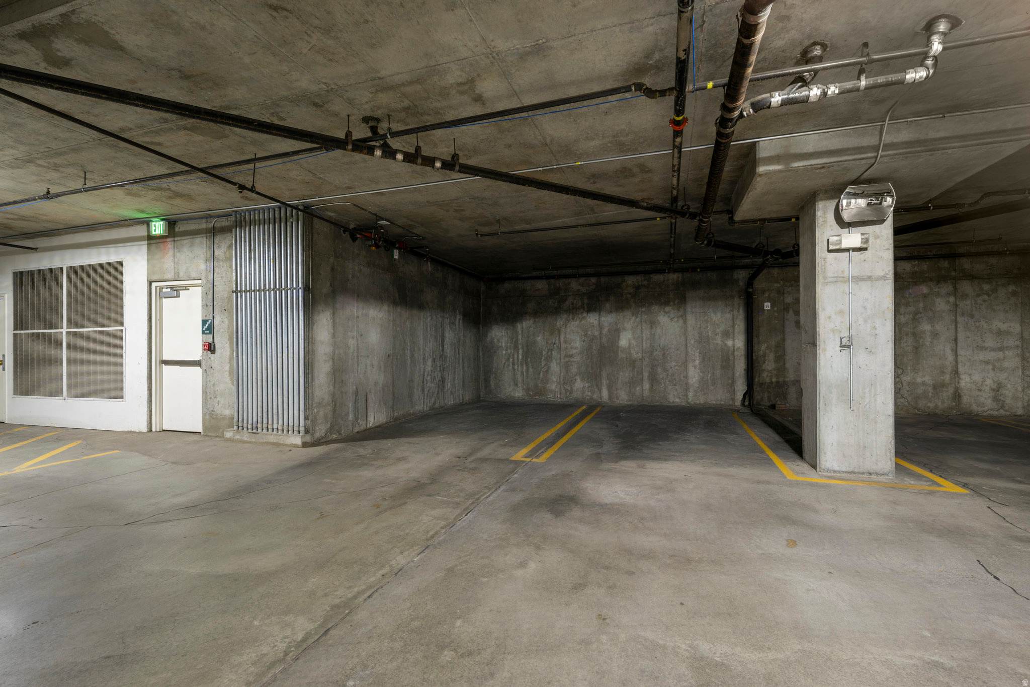 PRESIDENTIAL CLUB - Residential