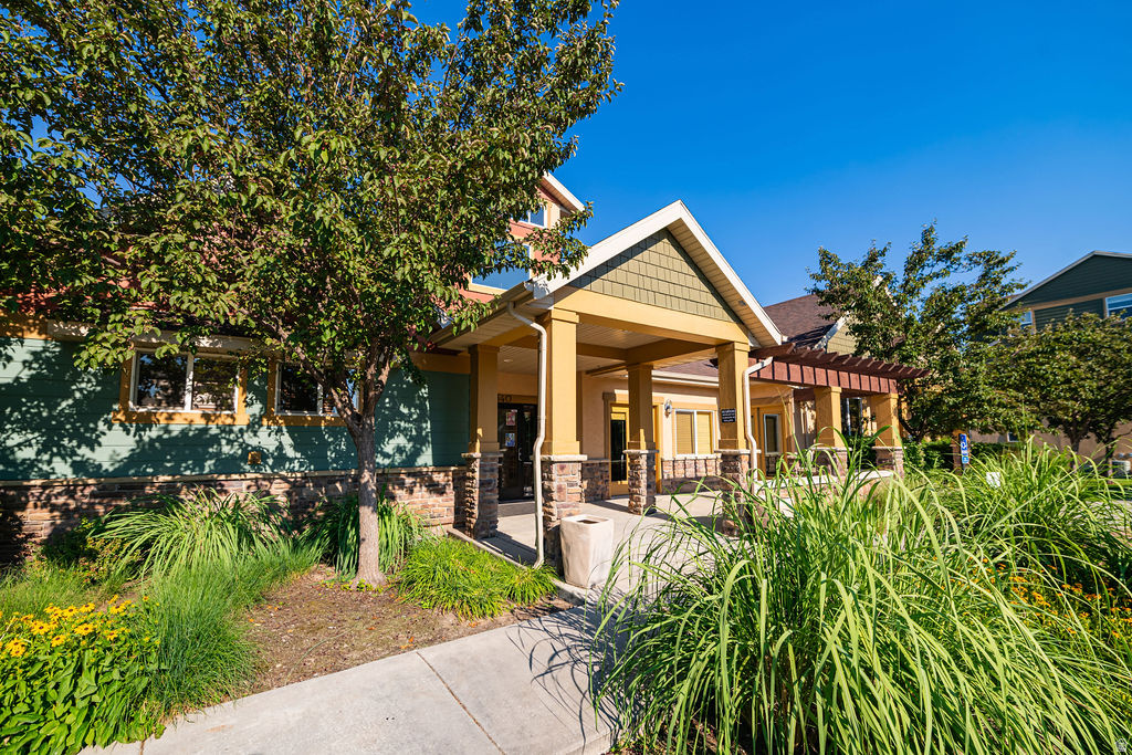 FARMINGTON CROSSING - Residential