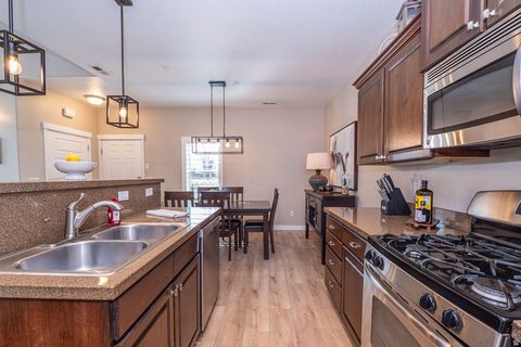 Tiny photo for 936 W SPRING CREEK LN, Farmington, UT 84025 (MLS # 2143625)