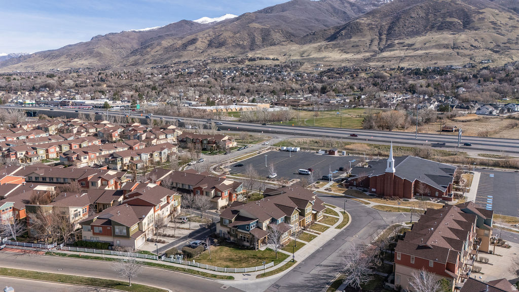 FARMINGTON CROSSING - Residential