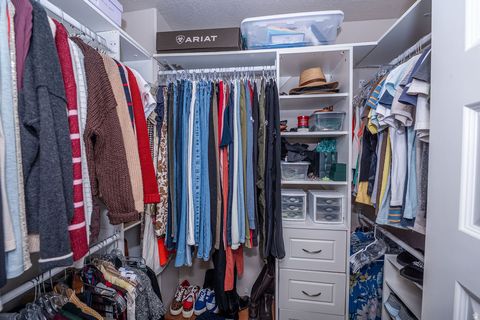 Tiny photo for 936 W SPRING CREEK LN, Farmington, UT 84025 (MLS # 2143625)