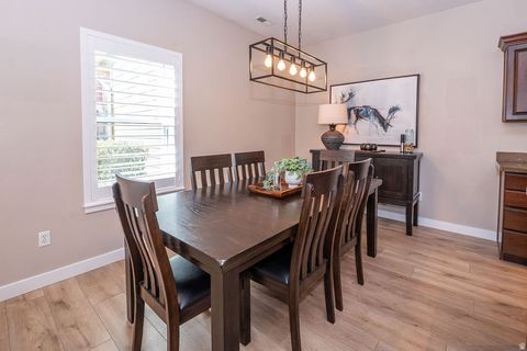 Tiny photo for 936 W SPRING CREEK LN, Farmington, UT 84025 (MLS # 2143625)