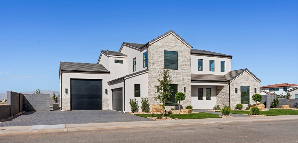 Photo of 4714 S 380 E, Washington, UT 84780 (MLS # 2186226)