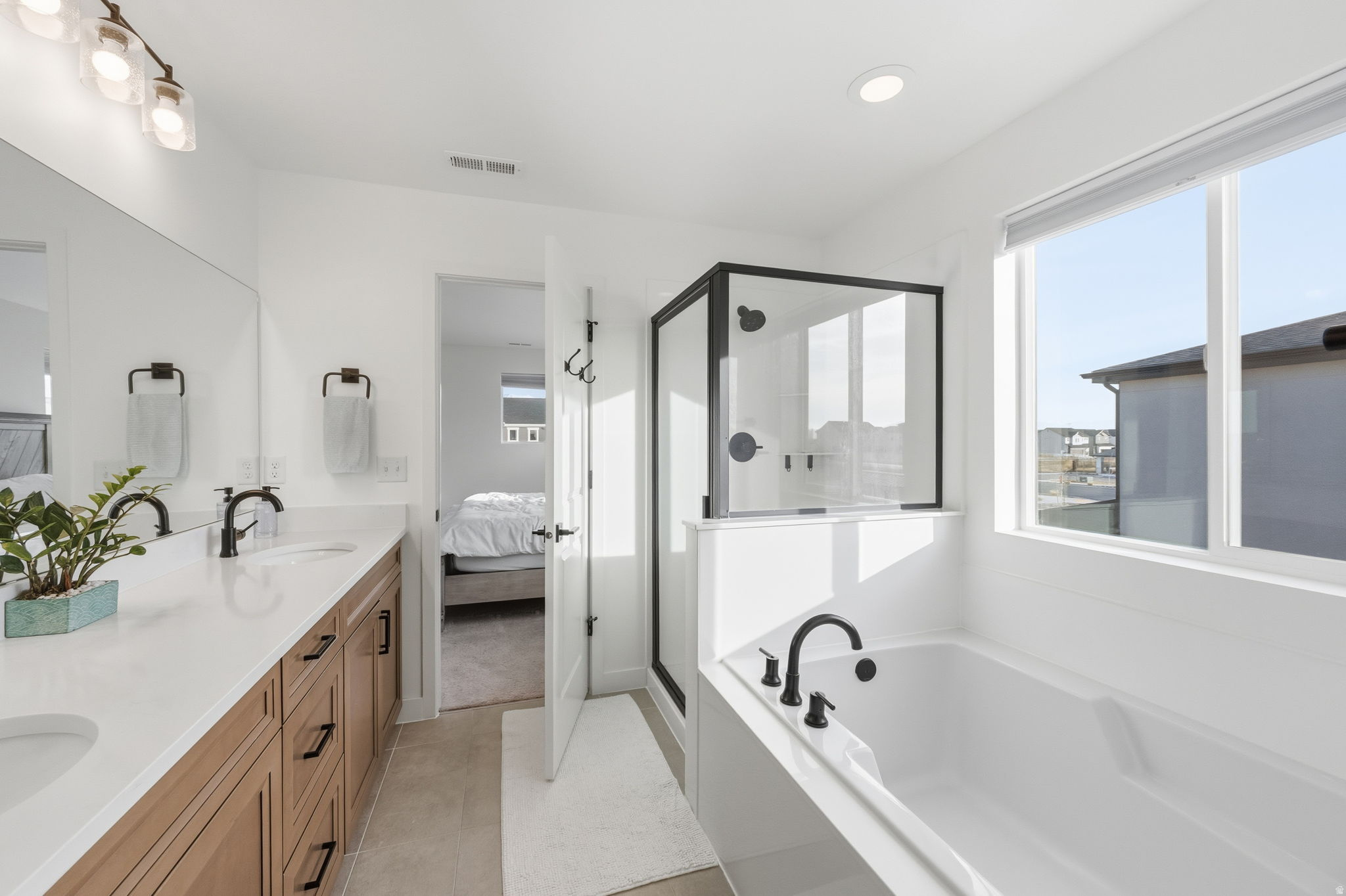 SHORELINE CREEKSIDE - Residential