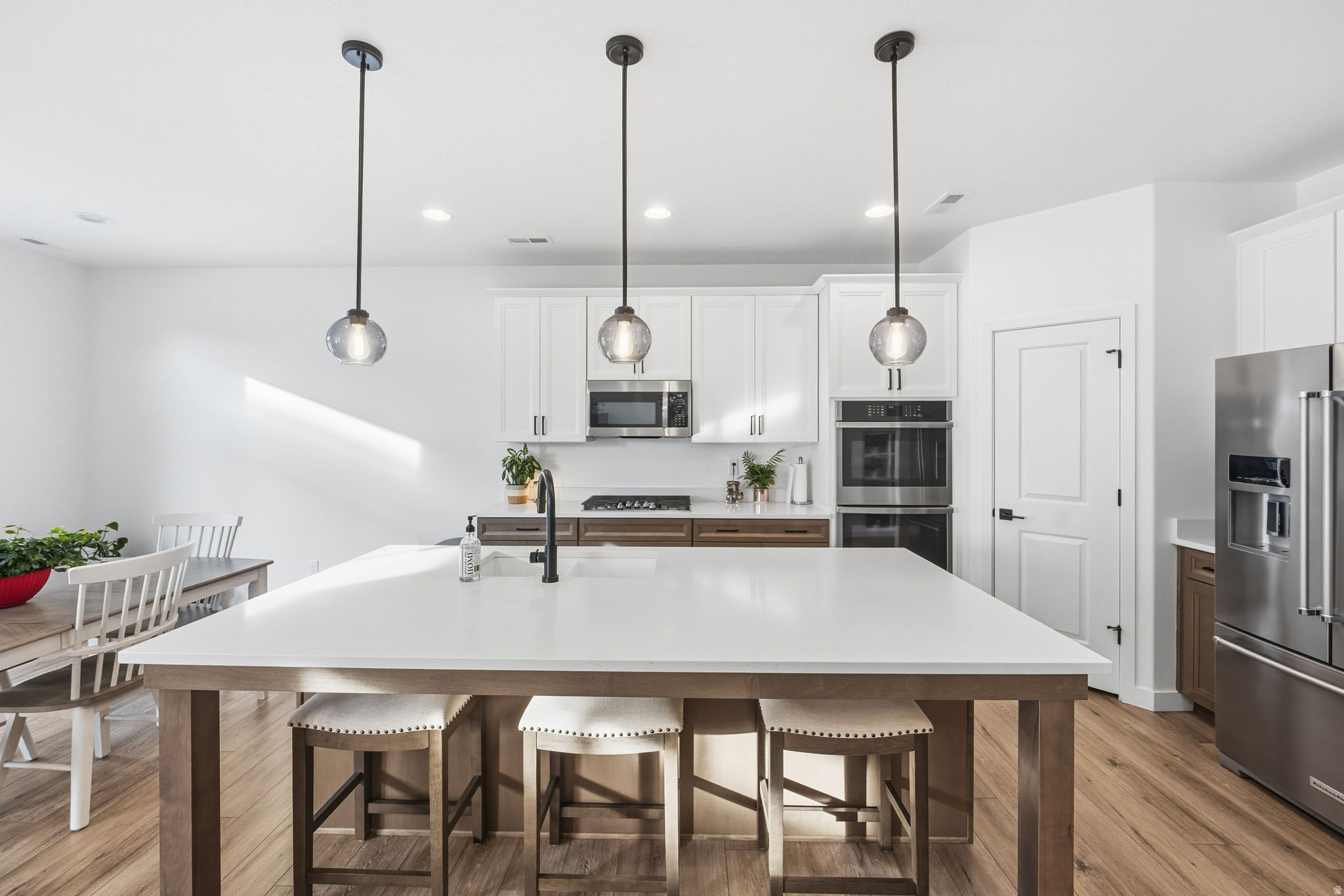 SHORELINE CREEKSIDE - Residential