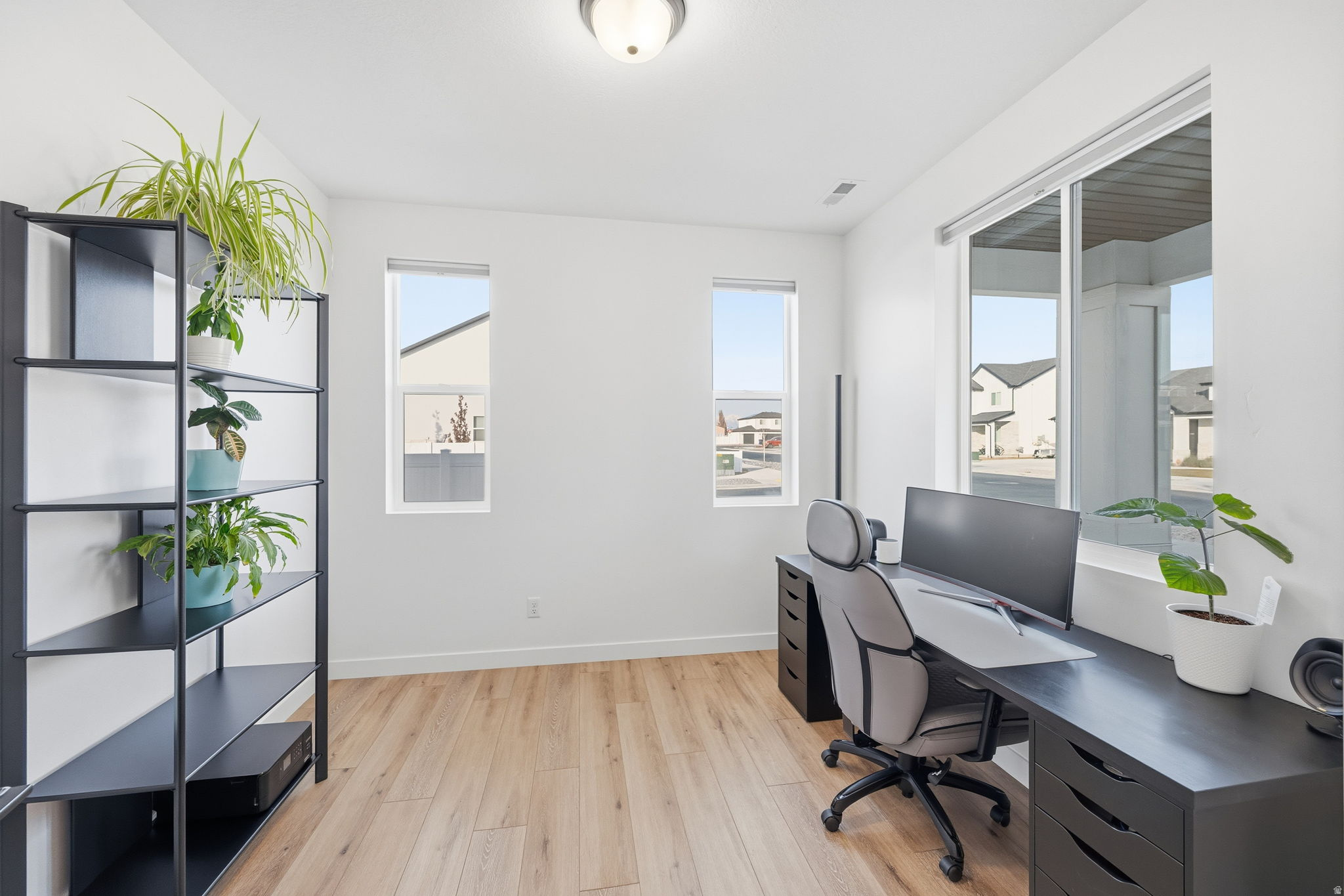 SHORELINE CREEKSIDE - Residential