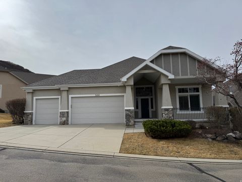 Photo of 14146 S SPYGLASS HILL DR, Draper, UT 84020 (MLS # 2137147)