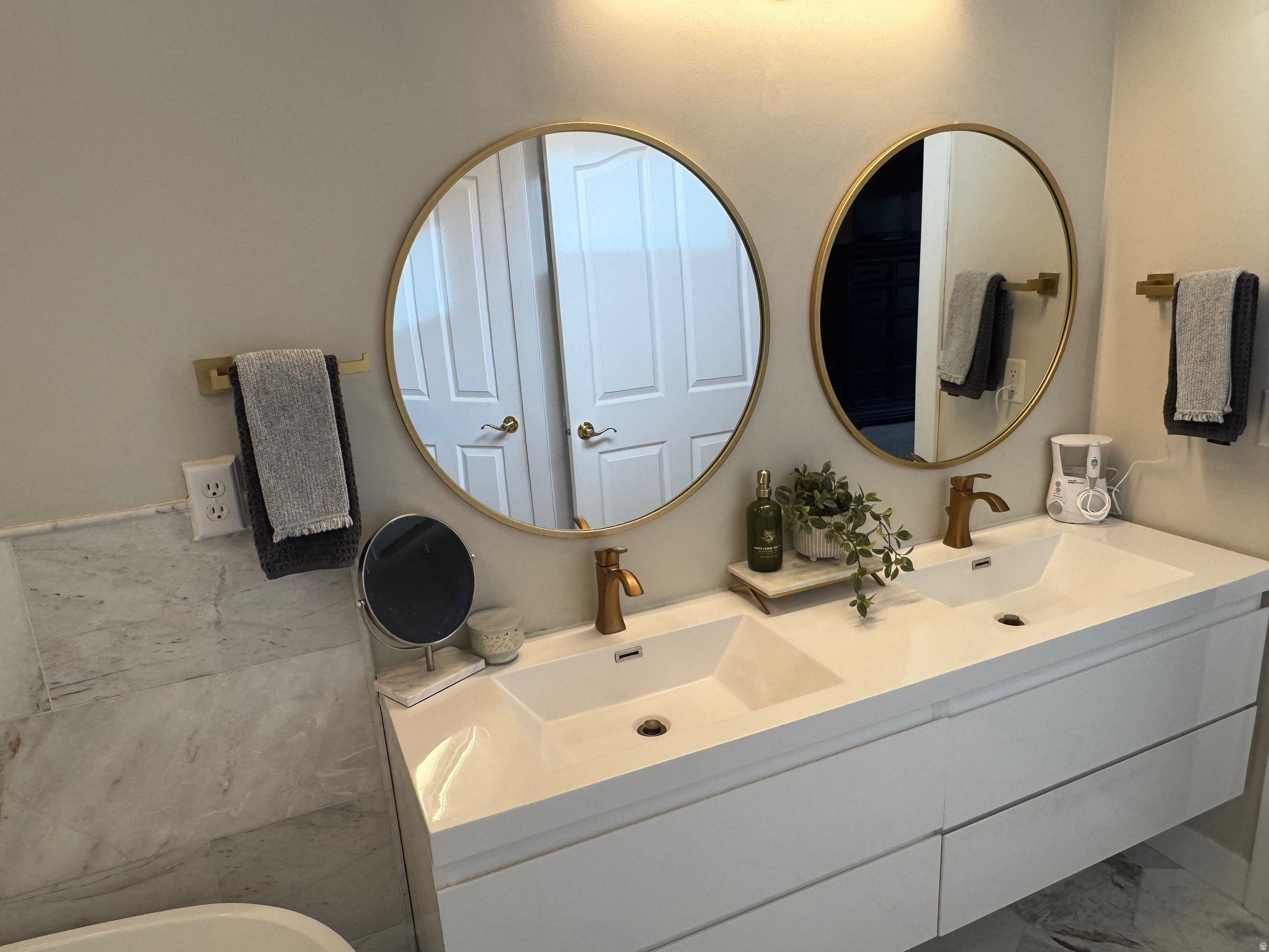 VILLAGE ON THE GREEN - Residential