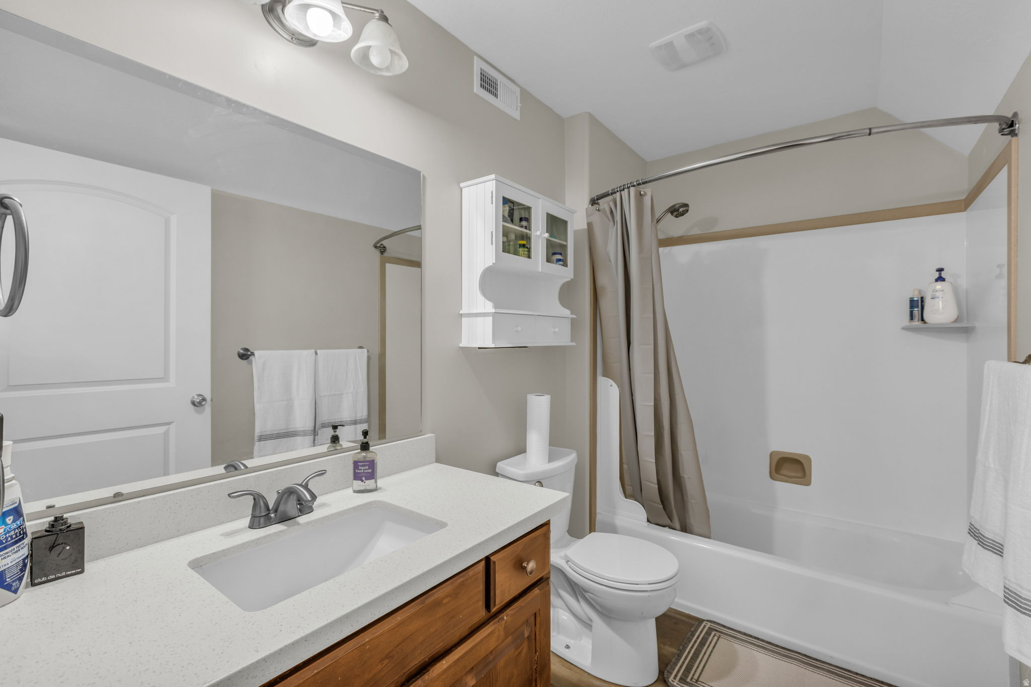 CREEKSIDE VILLAGE - Residential