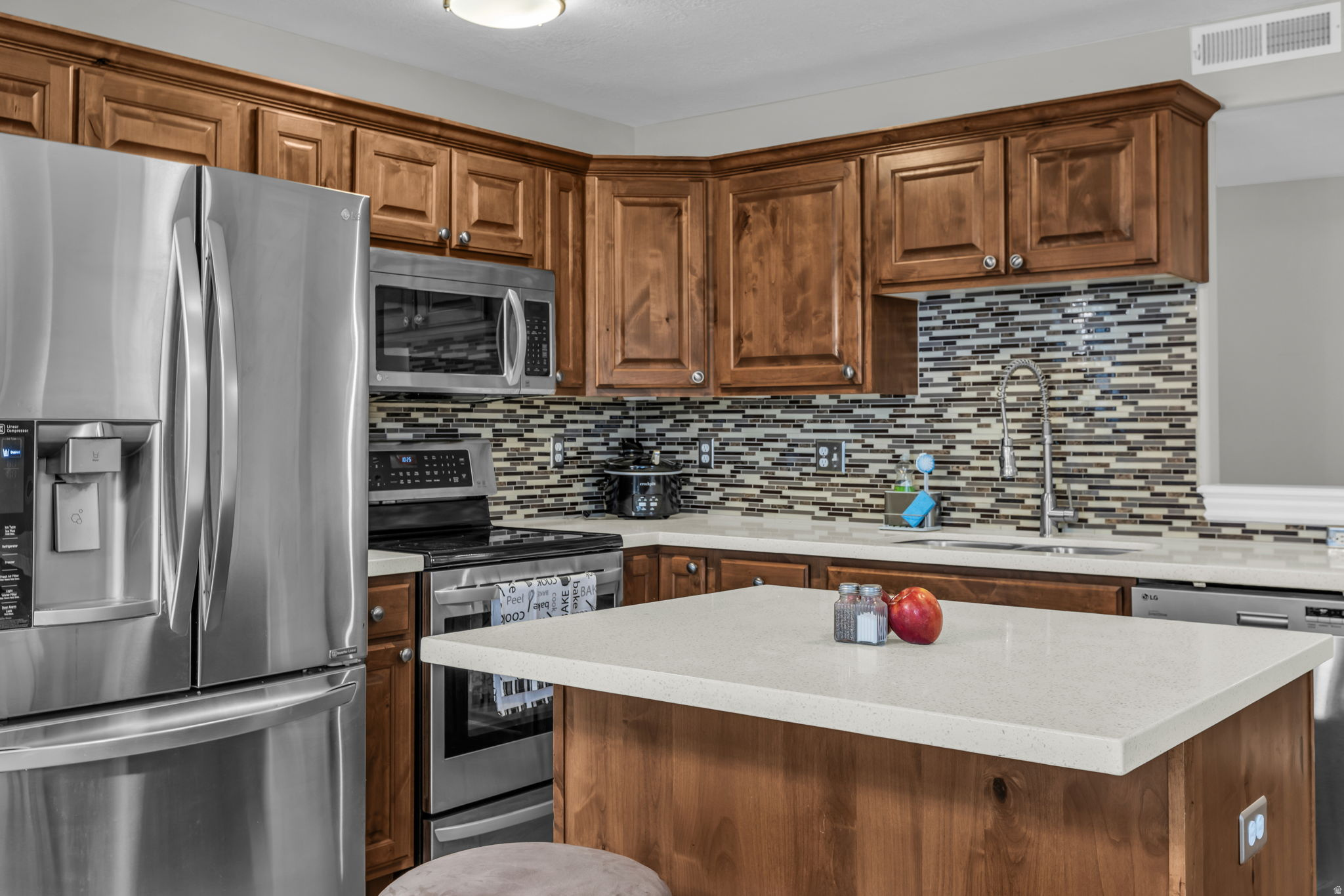 CREEKSIDE VILLAGE - Residential