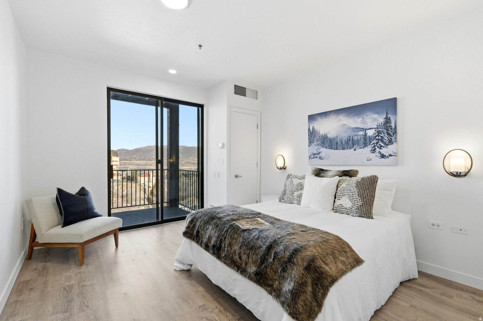 THE MASON/ LODGE AT STILLWATER - Residential