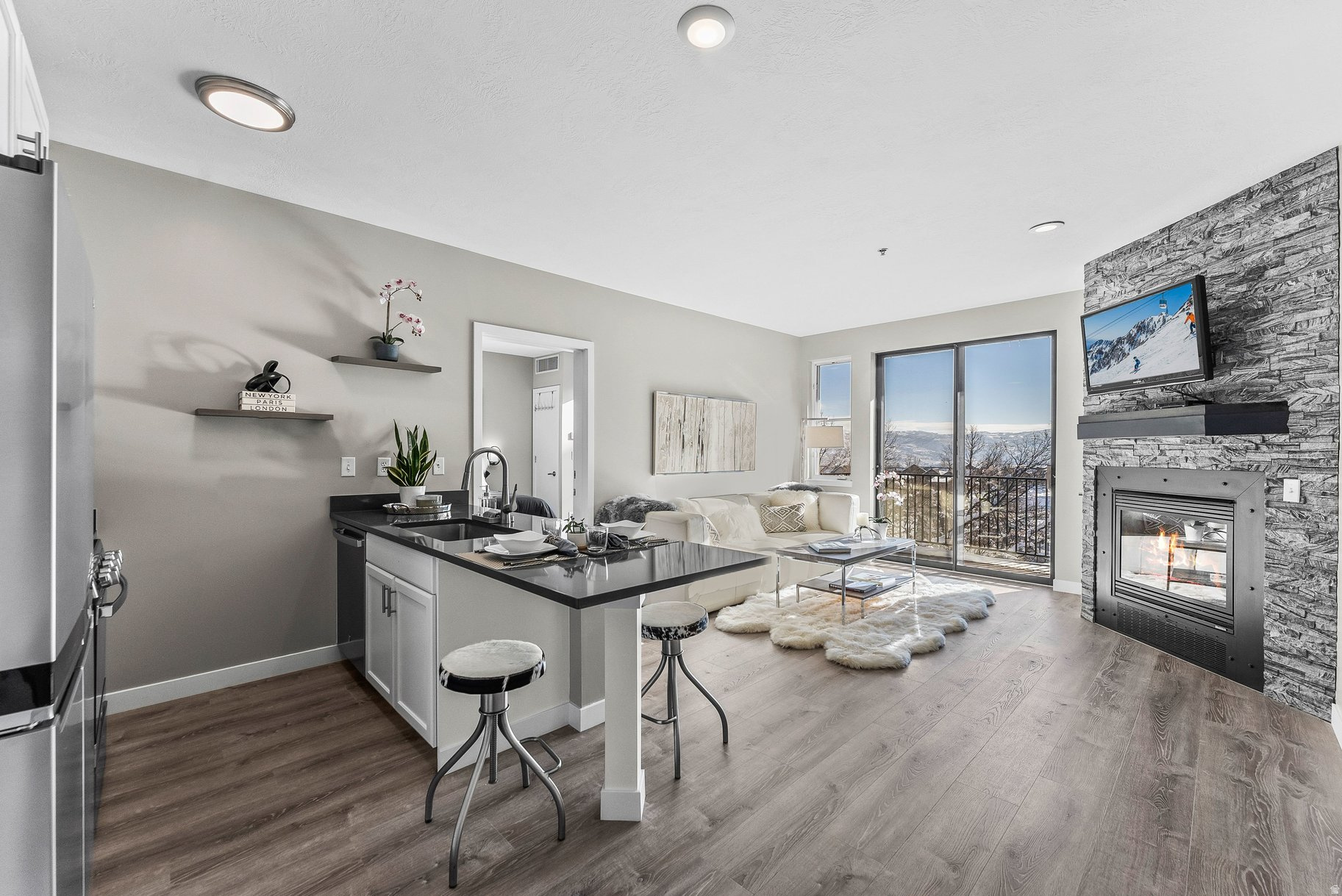 THE MASON/ LODGE AT STILLWATER - Residential