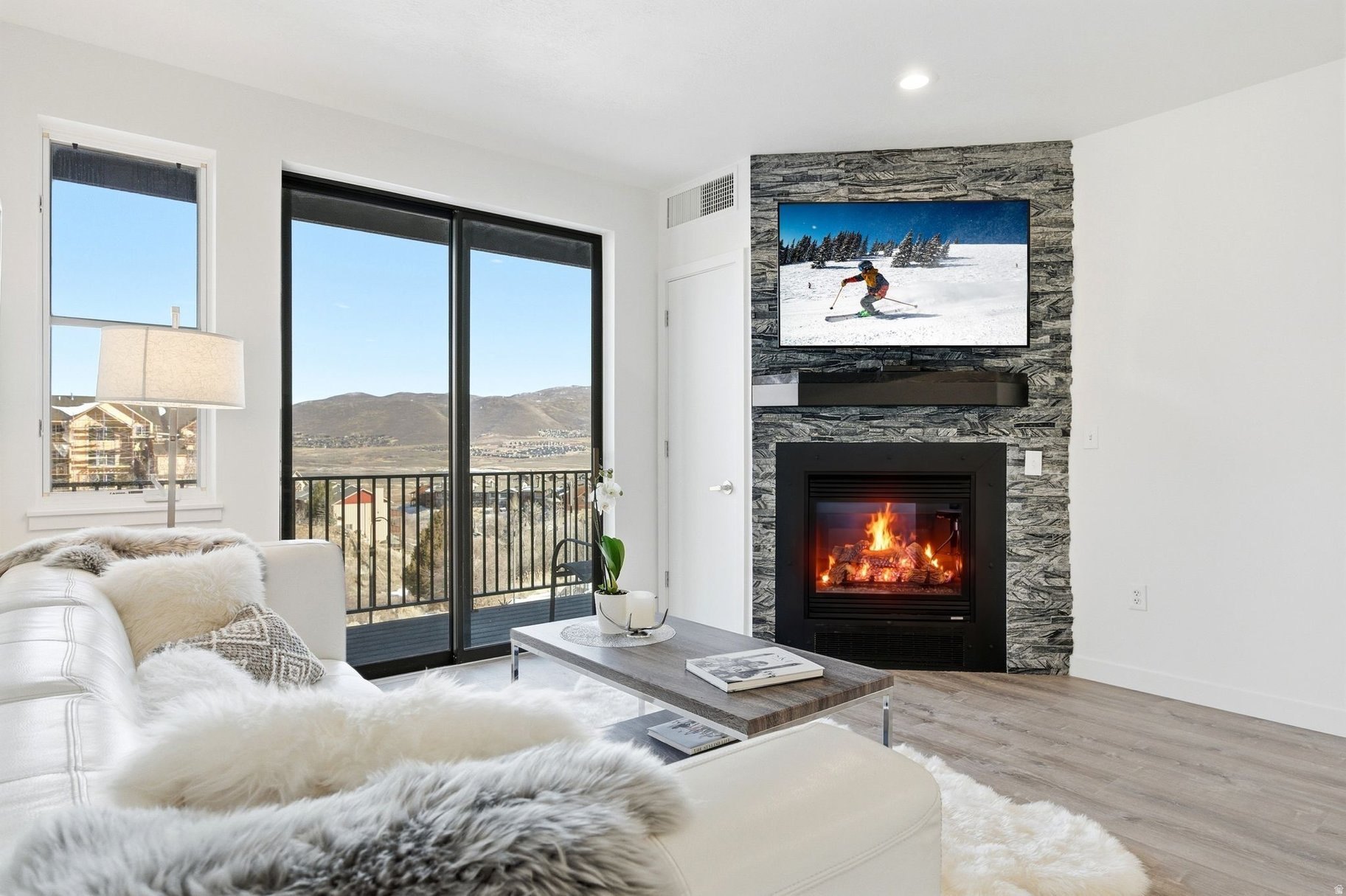 THE MASON/ LODGE AT STILLWATER - Residential