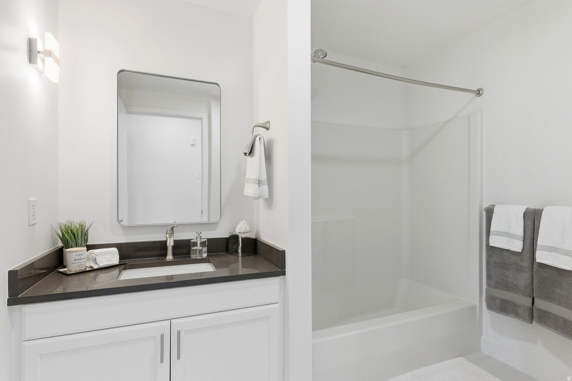 THE MASON/ LODGE AT STILLWATER - Residential