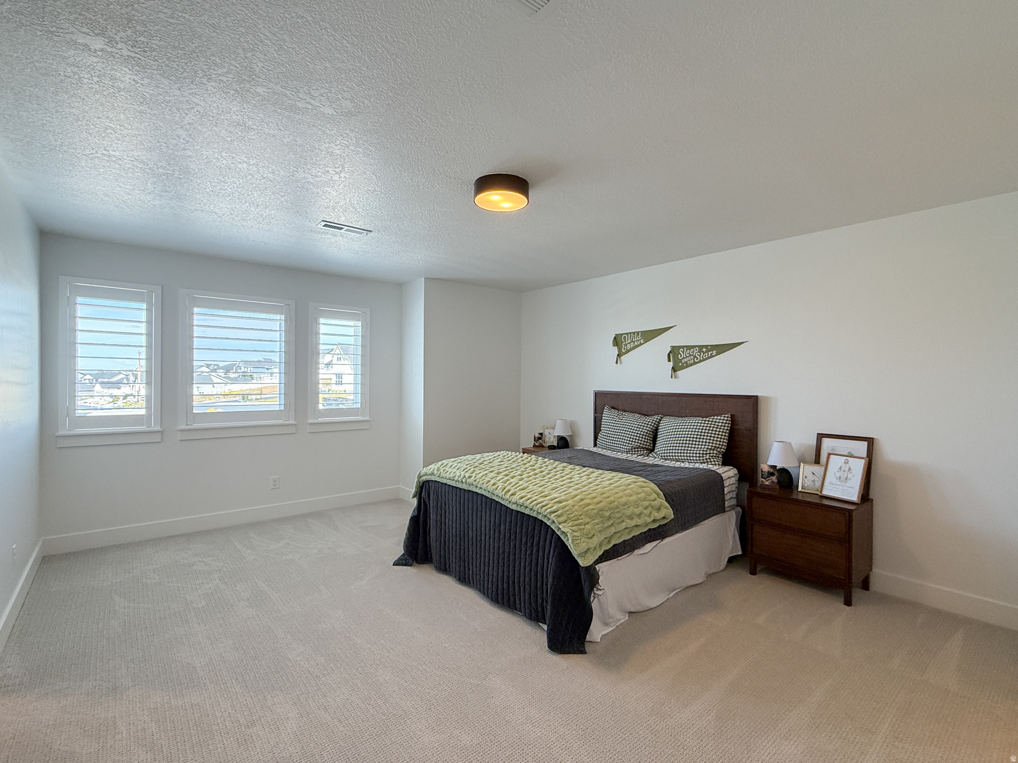 VIEWS AT ROCKWOOD - Residential