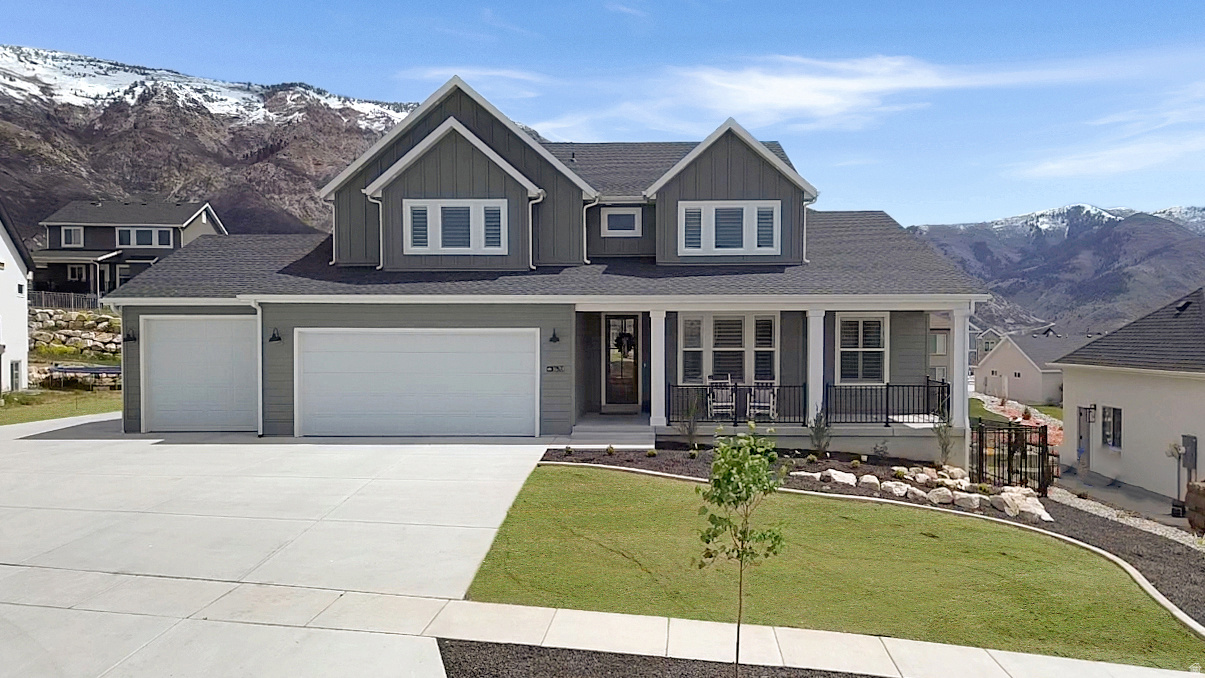 VIEWS AT ROCKWOOD - Residential