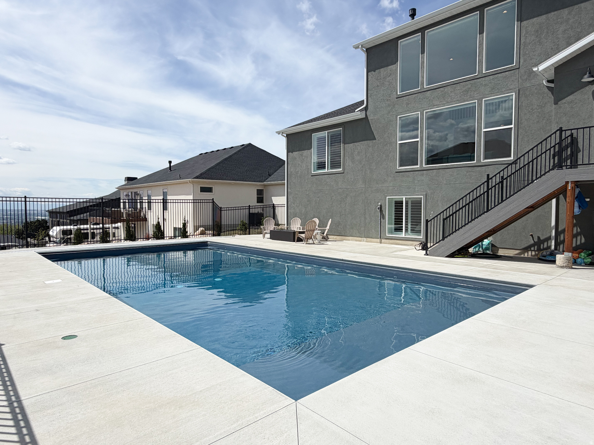 VIEWS AT ROCKWOOD - Residential